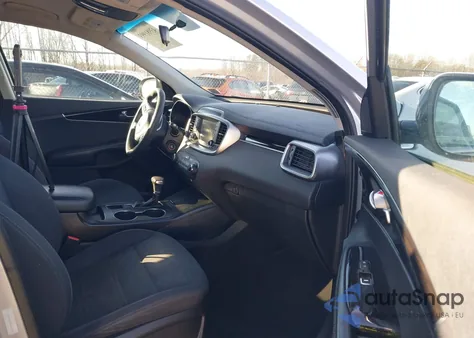 2019 Kia Sorento 2.4L L z USA, uszkodzony, nr VIN 5XYPG4A3XKG540589